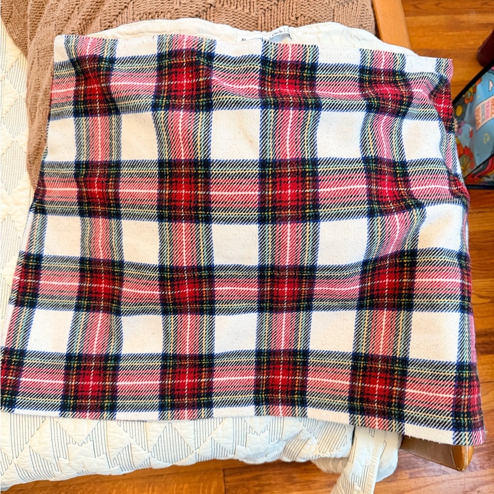Abercrombie & Fitch White Plaid Mini Skirt with Red and Navy